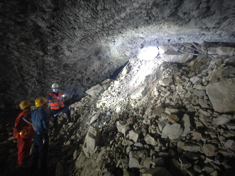 20240607105896.jpg 圖3:2號隧道既有大塌方_副本.jpg